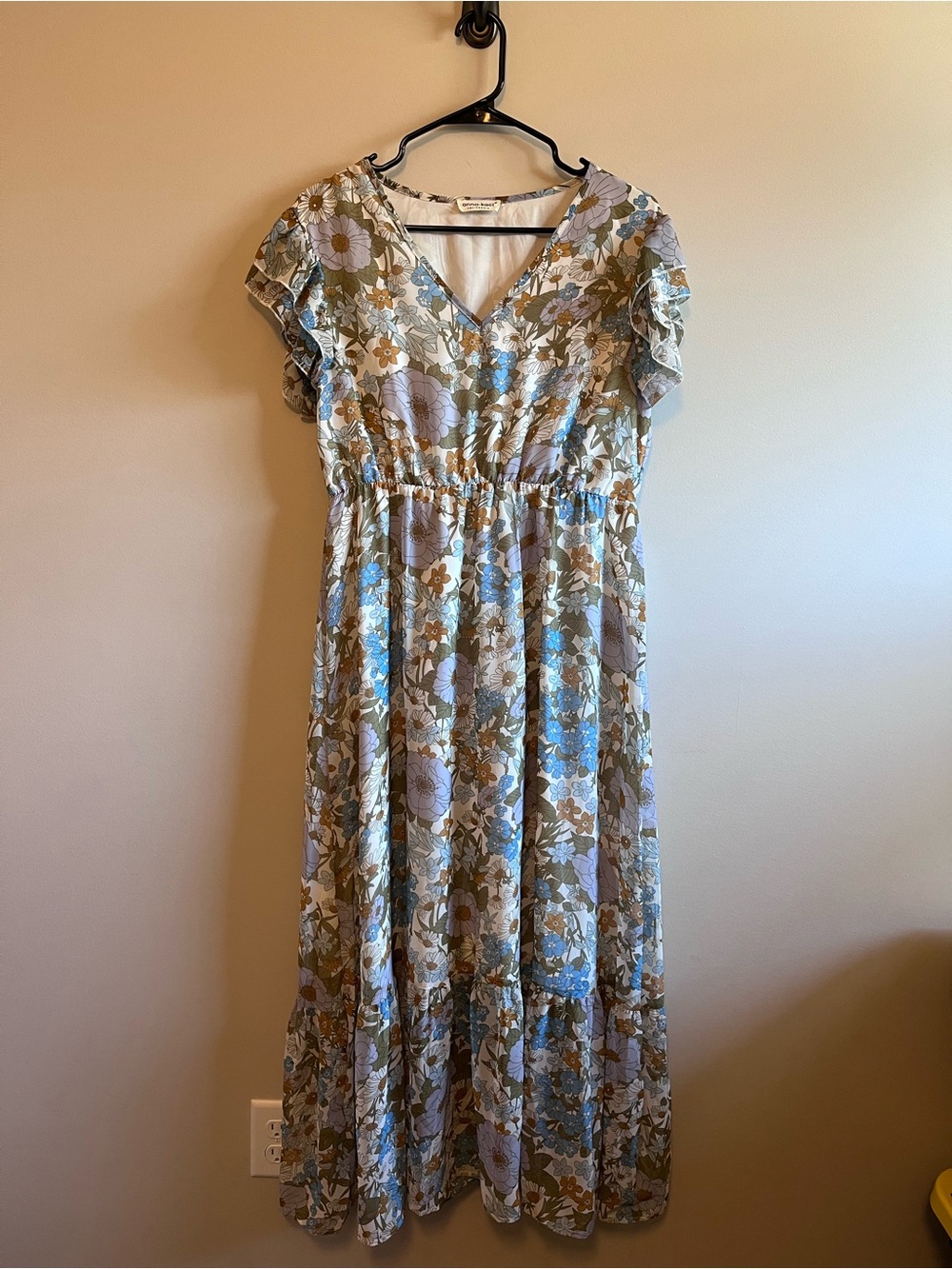 Floral V-Neck Maxi Dress in Light Blue, White and Olive